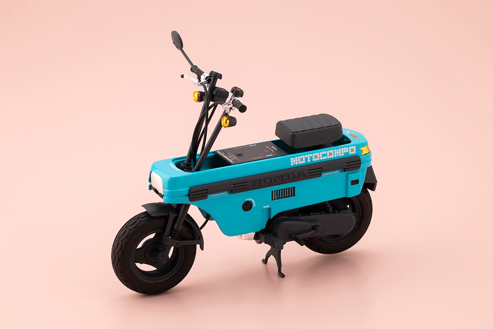 Buster Doll Knight w/ Motocompo