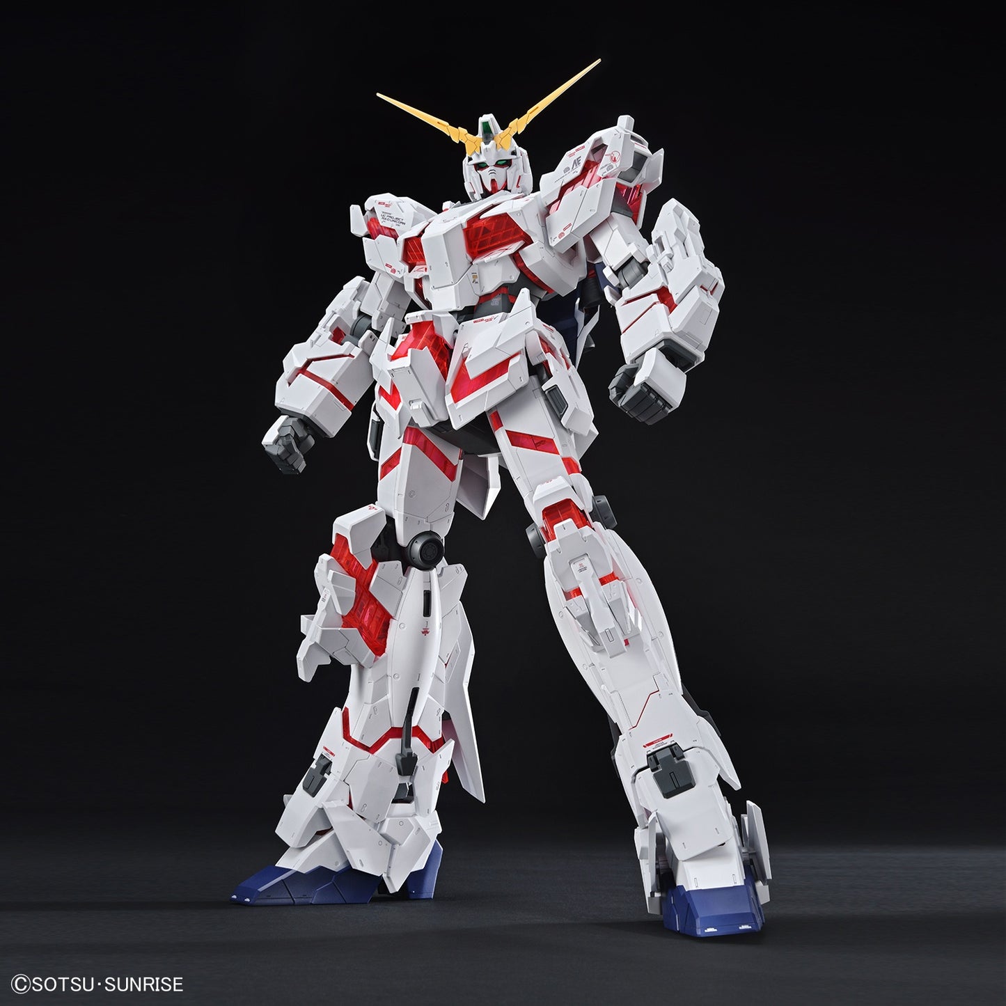 Mega Size Model - 1/48 Scale Unicorn Gundam [Destroy Mode]